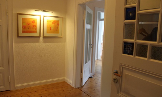 Osternburg Apartment | Apartment on the mezzanine floor of a pretty town house in a central location.