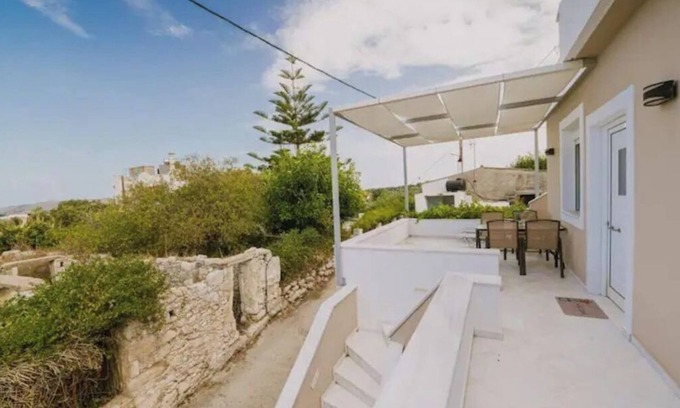 Monopari Apartment | Apartment 'Palailimnos' with Sea View, Wi-Fi and Air Conditioning