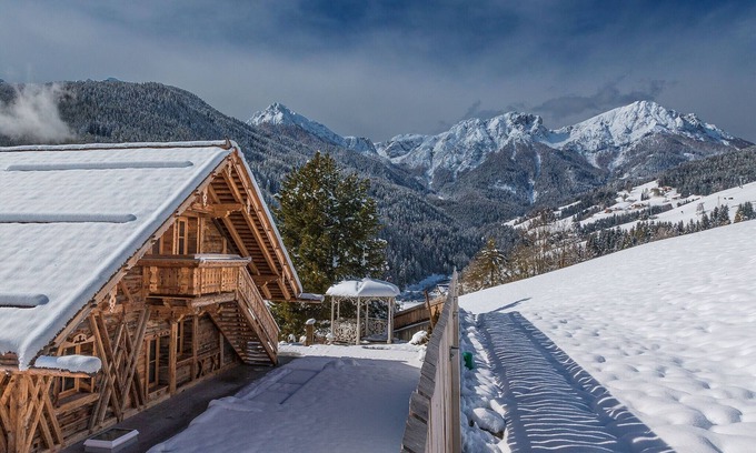 Sorafurcia Apartment | Apartment Piz da Peres - Olang with Mountain View, Pool, Sauna & Wi-Fi