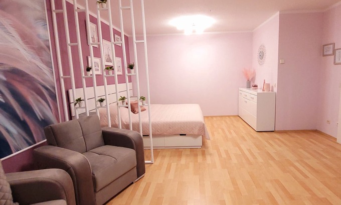 Altstadt I Apartment | Apartment 'Romantische 2 Zimmerwohnung' with Wi-Fi