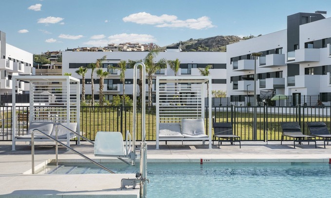 Velez-Malaga Apartment | Apartment 'Residencial Celere Playa Niza' with Sea View, Shared Pool & 4 Shared Terraces
