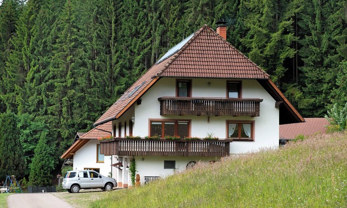 Biederbach Apartment | Apartment 'Ringwald' with Mountain View, Shared Garden and Wi-Fi