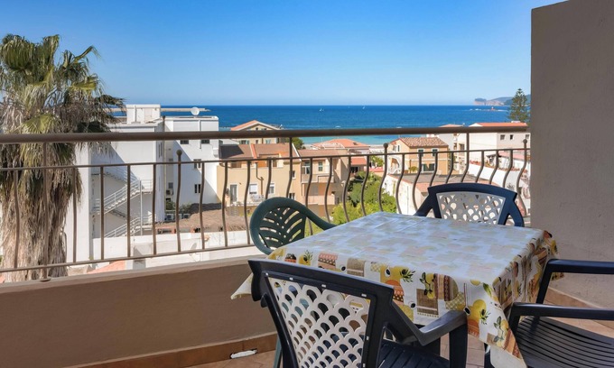 La Pietraia Apartment | Apartment Romantic with Sea View and 250 m to the Beach