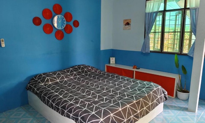 San Pa Thong Apartment | Apartment Room with Full Kitchen