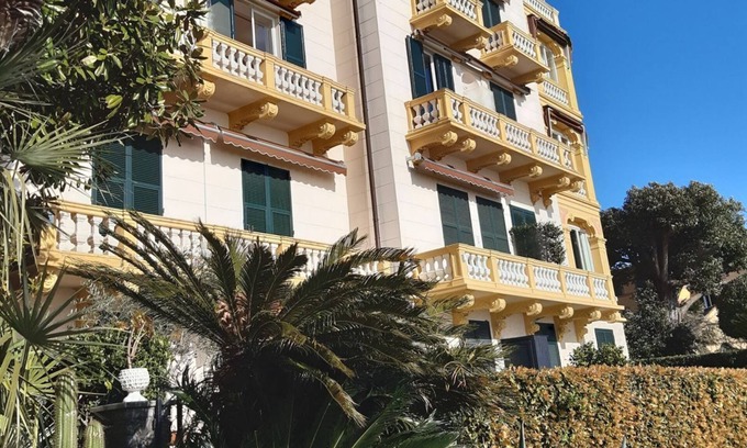 Ruta Apartment | Apartment 'Ros Marinum' with Sea View, Shared Garden and Balcony