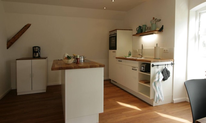 Holzdorf Condo | Apartment Rosewood