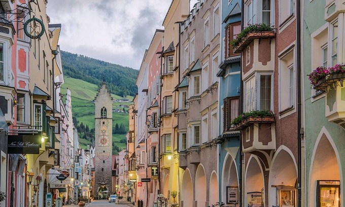 Vipiteno Historic Center Apartment | Apartment "Rosskopf Vipiteno" with Private Garden & Wi-Fi