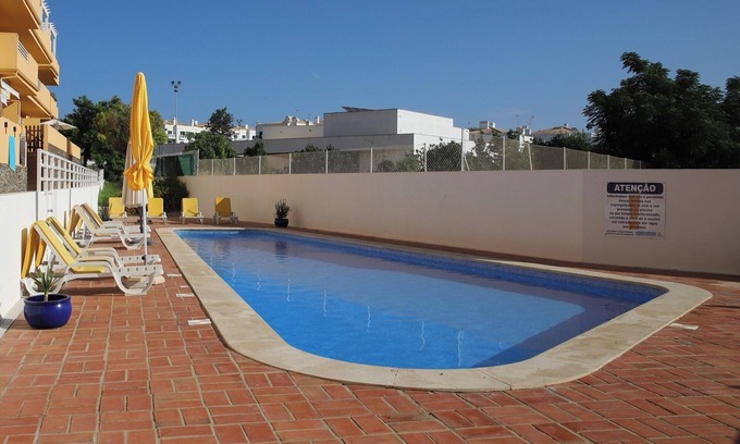 Canada Apartment | Apartment 'Royal Cabanas Golf' with Shared Pool, Wi-Fi and Air Conditioning