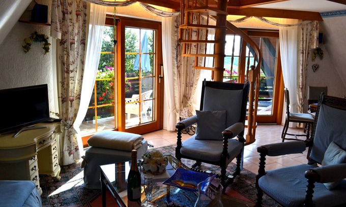 Sasbachwalden Apartment | Apartment 'Schwalbennest' with Mountain View, Shared Terrace and Wi-Fi