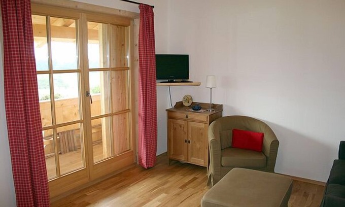 Samerberg Apartment | Apartment Simsseeblick with 2 separate bedrooms, 3 adults and 1 child