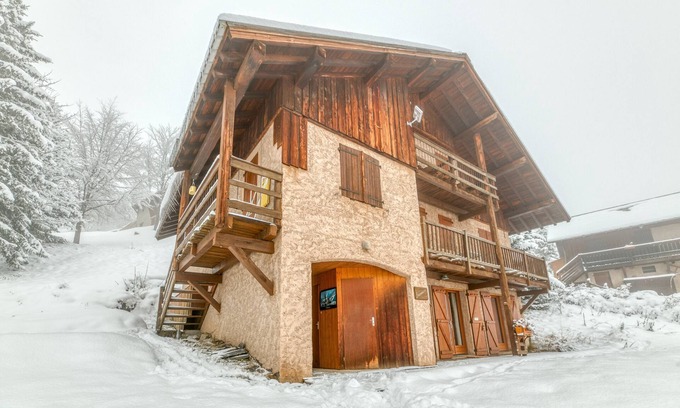 Villard-Reculas Apartment | Apartment 'Souveraine 1 - Superbe Appart' with Mountain View, Private Terrace and Wi-Fi