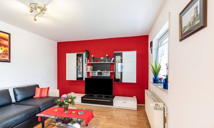 Bad Vilbel Apartment | Apartment 'Storchennest Bad Vilbel' with Private Terrace, Shared Garden and Wi-Fi
