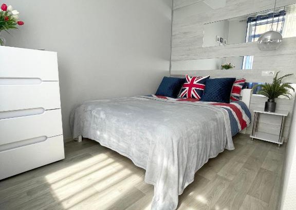 Irpin Apartment | Apartment Studio London 51