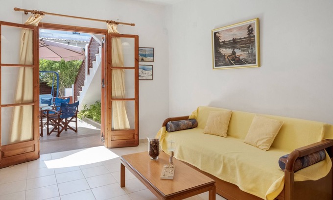 Astypalaia Apartment | Apartment 'Studios Asterias 2' with Shared Terrace, Wi-Fi and Air Conditioning