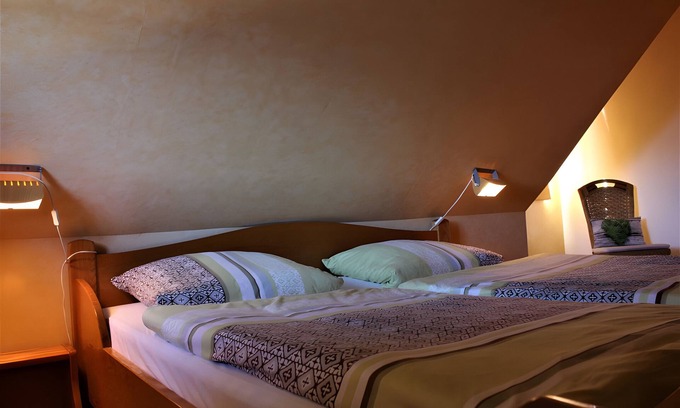 Schonach im Schwarzwald Apartment | Apartment 'Südlicht' with Mountain View, Shared Terrace and Wi-Fi