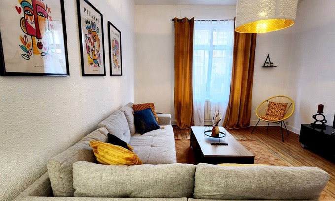 Thionville Apartment | Apartment-Superior-Private Bathroom-City view-Le coin des Artistes