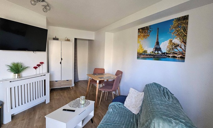 Saint-Cyprien Apartment | Apartment T1 5 minutes from the beach