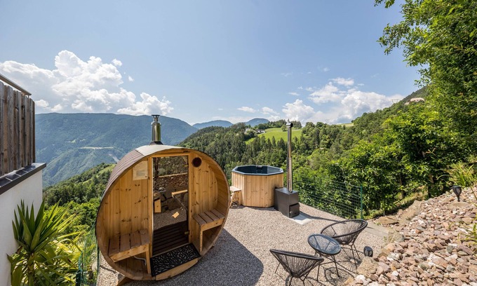 Renon Apartment | Apartment "Thalerhof Naturae Oasis Ritten" with Private Terrace & Wi-Fi