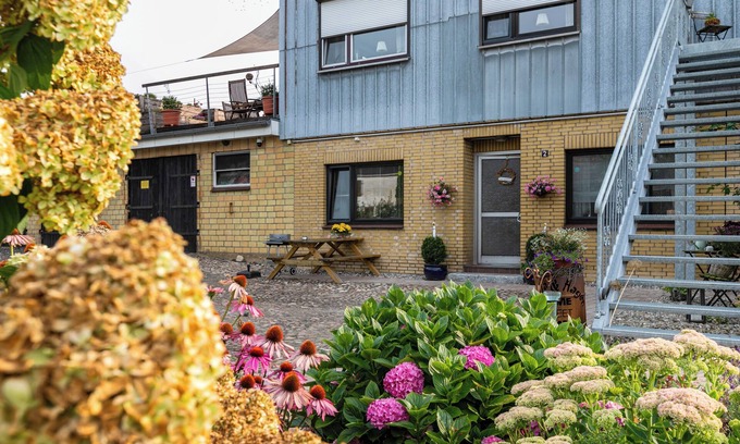Hollingstedt Apartment | Apartment 'Traumland' with Wi-Fi