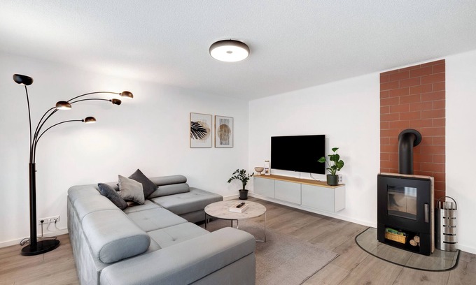Oos Apartment | Apartment 'Traumzeit Quartier Baden - Baden' with Balcony and Wi-Fi