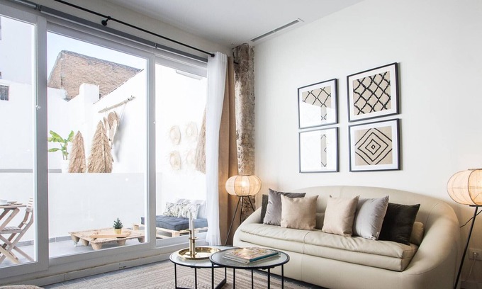 Quatre Carreres Apartment | Apartment Valence, 2 bedrooms, 4 persons