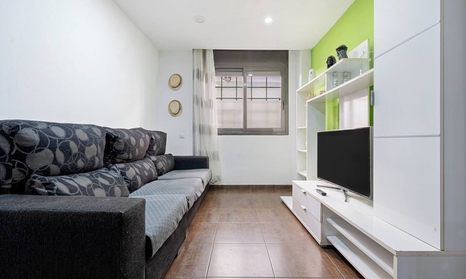 El Vendrell Apartment | Apartment 'Vendrell Centre' with Wi-Fi and Air Conditioning