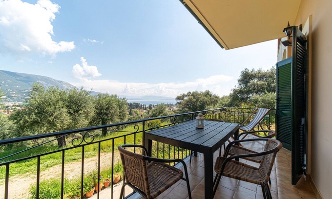 Kato Korakiana Apartment | Apartment 'Villa Prima ' with Sea View, Shared Terrace and Wi-Fi
