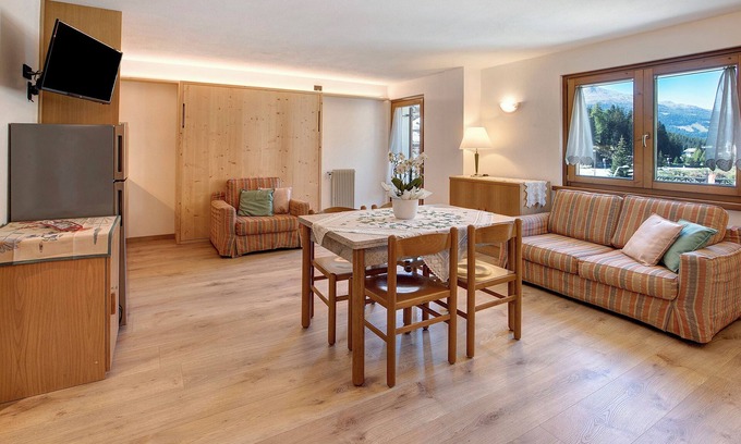 Santa Caterina Valfurva Apartment | Apartment 'Vittoria Mono' with Mountain View, Terrace & Wi-Fi