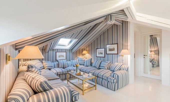 Dorsoduro Villa | Apartment Vivina - Three Bedroom Villa, Sleeps 6