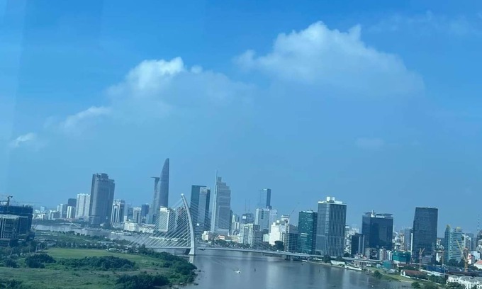Hang Xanh Apartment | Apartment 3BR sunwah pearl , family , river view of the city