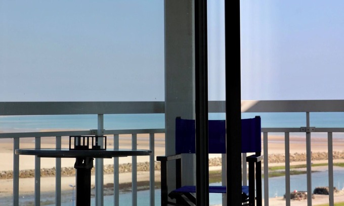 Barneville-Carteret Apartment | Apartment with breathtaking view of Le Havre de Carteret