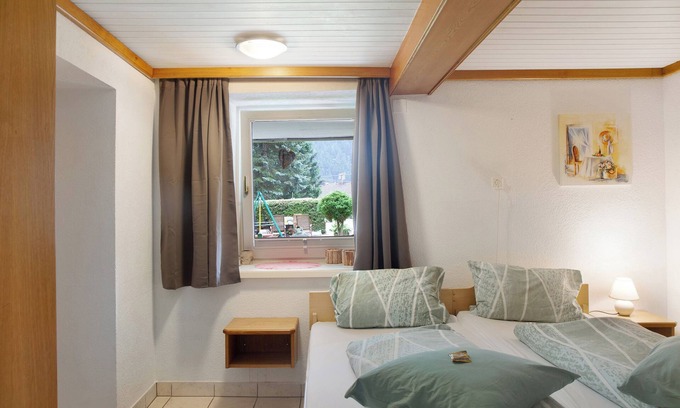 Stall Apartment | Apartment "Wasserfall" in Molltaler Appartements with Mountain View, Private Terrace & Wi-Fi