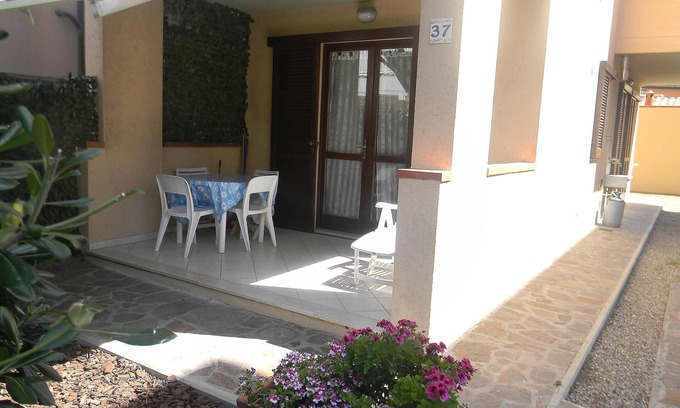 Marina di Grosseto Apartment | Apartment with private entrance, outdoor space and parking, near at the beach