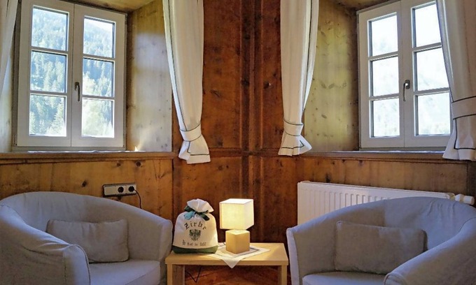 Obernberg am Brenner Apartment | Apartment 'Widum Obernberg Nikolaus Bergsuite' with Mountain View, Shared Terrace and Wi-Fi