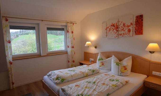Oberglottertal Apartment | Apartment Wiesenblick double room