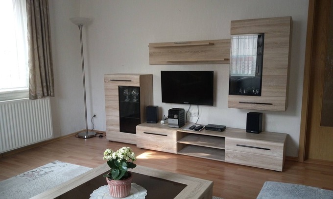 Hanichen Apartment | Apartment with 2 bedrooms near Dresden (ground floor)