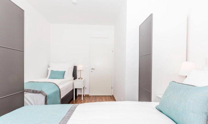 Erdberg Apartment | Apartment with balcony