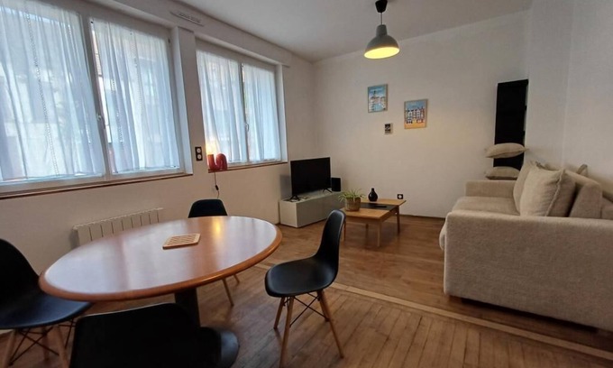 Dunkerque-Sud Apartment | Apartment with garden - Near downtown and train station