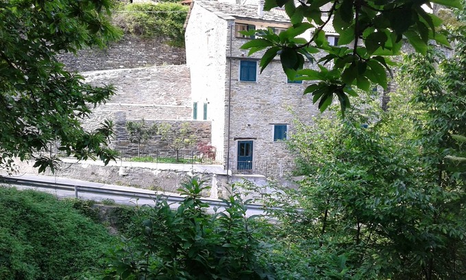 Rezzo Apartment | Apartment with large terrace