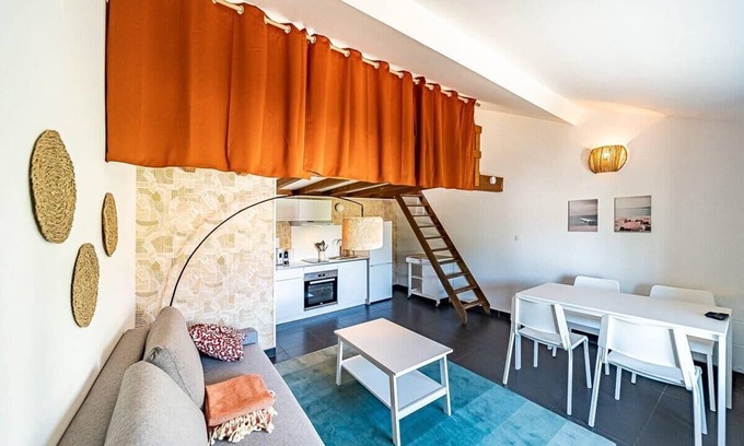Cusset Apartment | Apartment with Mezzanine – Cusset District, Villeurbanne