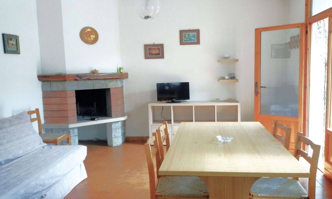 Lido di Dante Apartment | Apartment with private garden