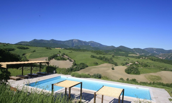 Cagli Apartment | Apartment with swimming pool with fantastic view and close to the sea