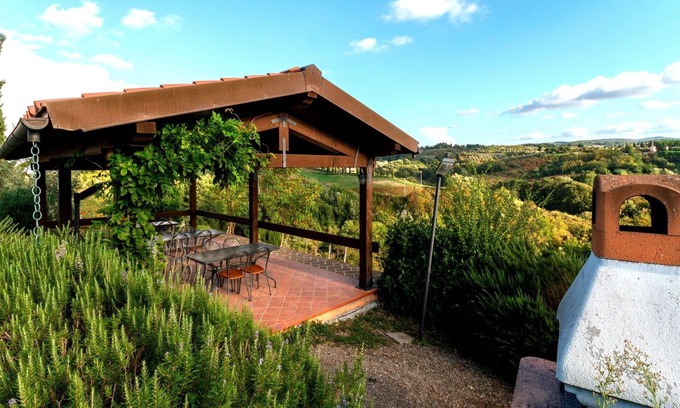 Sughera Apartment | Apartment with WIFI, A/C, pool, TV, terrace, panoramic view, parking, close to San Gimignano