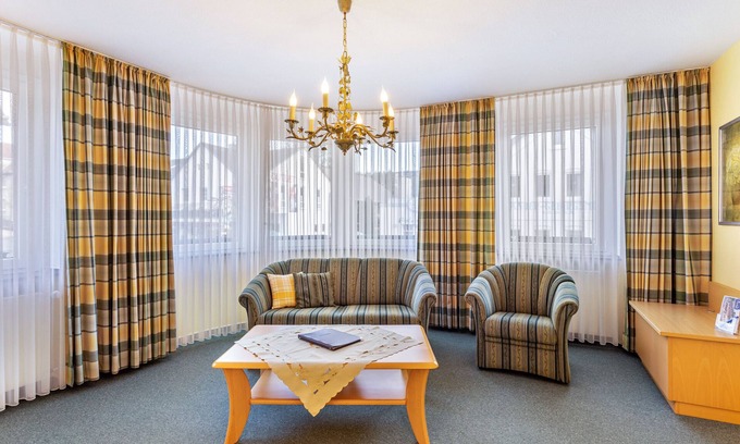 Usseln Apartment | Apartment 'Zaunkönig' with Mountain View, Shared Garden and Wi-Fi