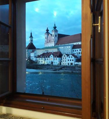Steyr Apartment | APARTMENT ZENTRUM Top 12 mit 2 Schlafzimmer - sehr schöner Ausblick