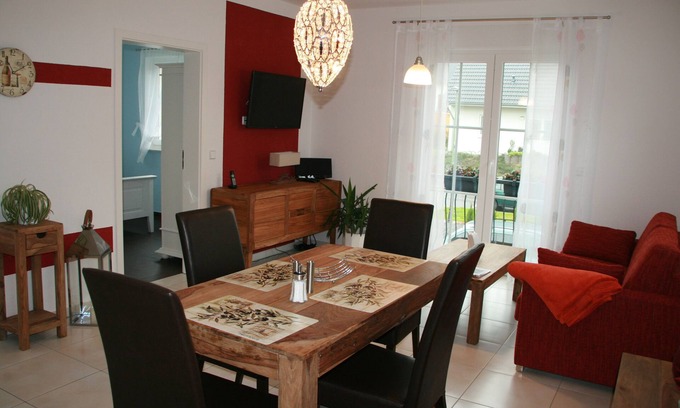 Dallgow-Doeberitz Apartment | Apartment2: Top apartment with upscale furnishings