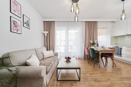 Srodmiescie Apartment | Apartments Dmowskiego Kępa Mieszczańska by Noclegi Renters