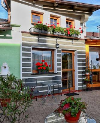 Cervena Voda Apartment | Apartments Emma