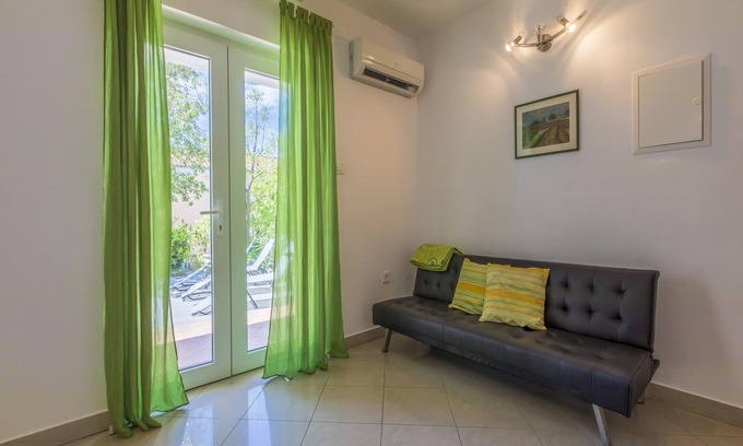 Jadranovo Apartment | Apartments BARBARA 3 (74752-A1) - Jadranovo (Crikvenica)