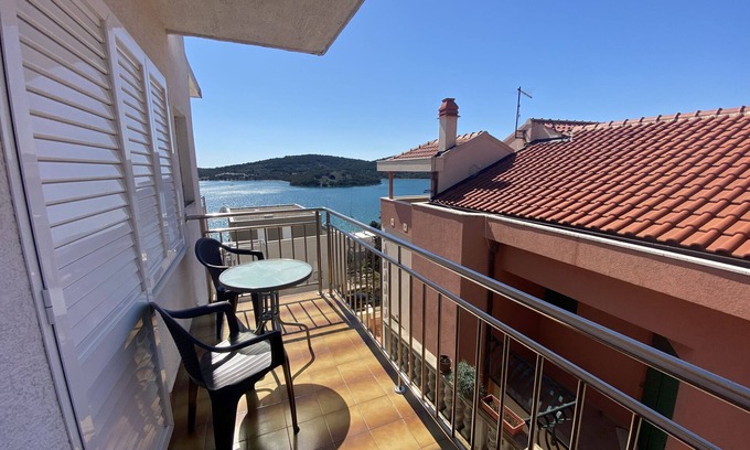 Tijesno Apartment | Apartments Rada (26811-A1) - Tisno - island Murter